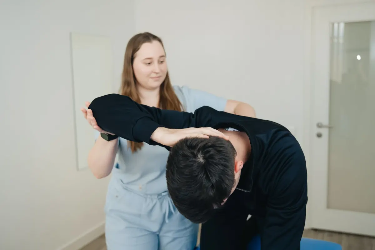 Bel ve boyun ağrısı için osteopati ve manuel terapi
